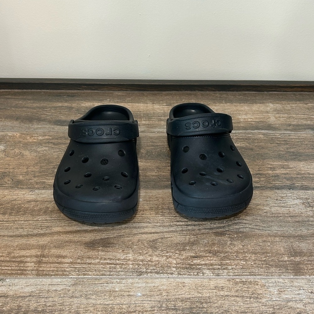 Crocs Mens 7 Women’s 9 Black Clogs Slides Slip on Sandles